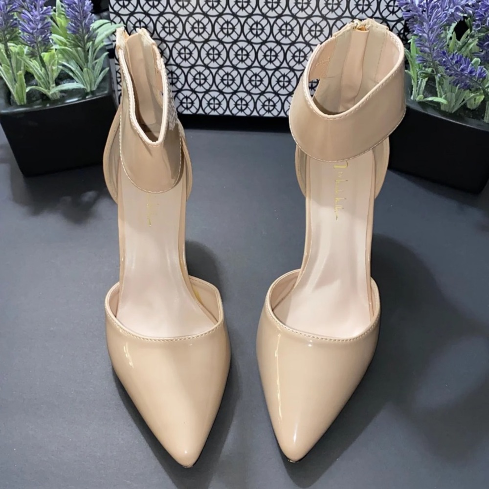 Nicole Miller Carty Sand Heel